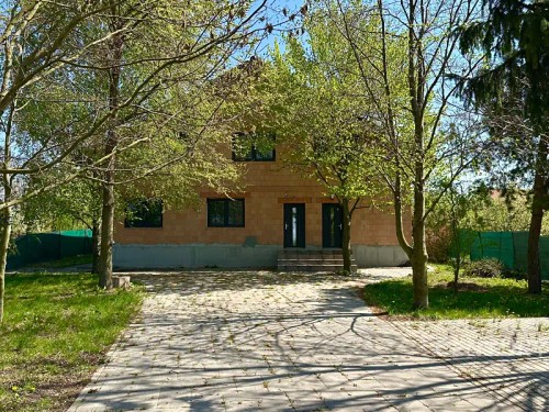 Prodej domu 319 m², pozemek 499 m²