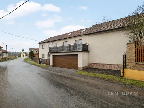 Prodej domu 221 m², pozemek 293 m²
