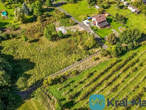 Prodej stavebního pozemku 1061 m²