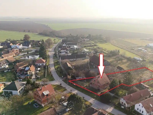Prodej domu 180 m², pozemek 2023 m²