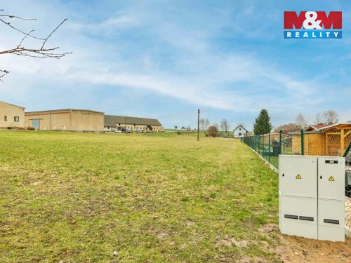 Prodej stavebního pozemku 2519 m²