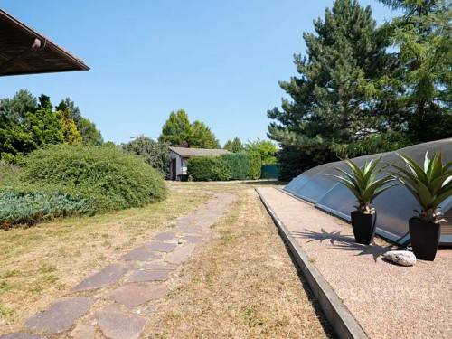 Prodej domu 380 m², pozemek 1998 m²