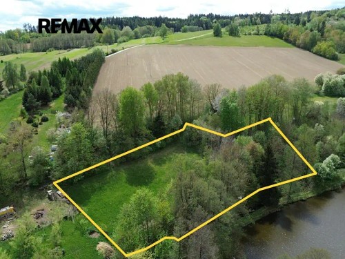 Prodej stavebního pozemku 4954 m²