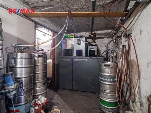 Prodej domu 560 m², pozemek 887 m²