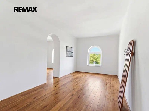 Prodej domu 735 m², pozemek 3134 m²