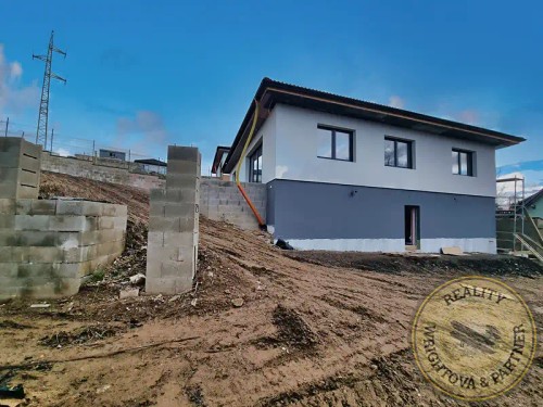 Prodej domu 206 m², pozemek 1038 m²