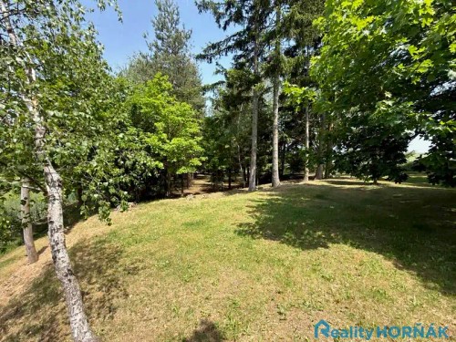 Prodej stavebního pozemku 3304 m²