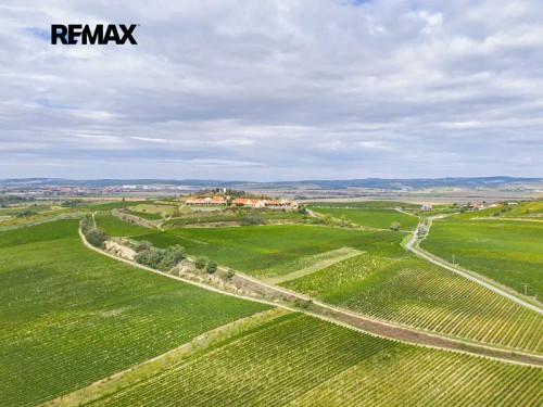 Prodej stavebního pozemku 6037 m²