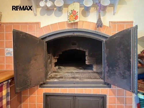 Prodej domu 725 m², pozemek 7165 m²