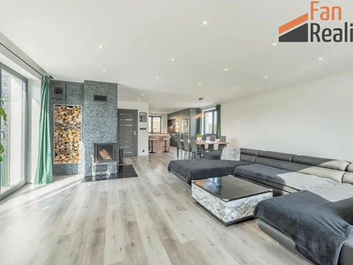 Prodej domu 210 m², pozemek 3132 m²