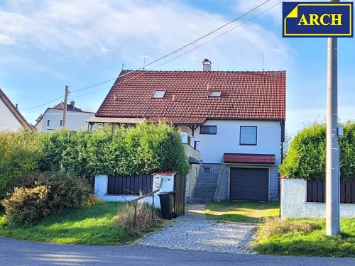 Prodej domu 280 m², pozemek 876 m²