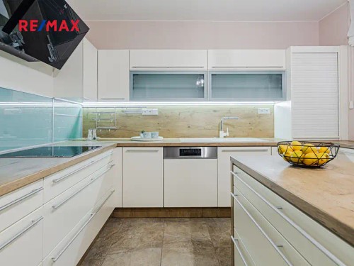 Prodaný  dům 258 m², pozemek 1500 m²