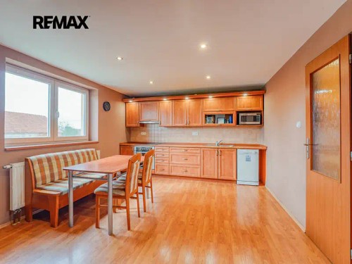 Prodej domu 220 m², pozemek 1917 m²