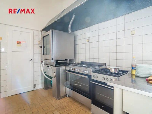 Prodej domu 560 m², pozemek 887 m²