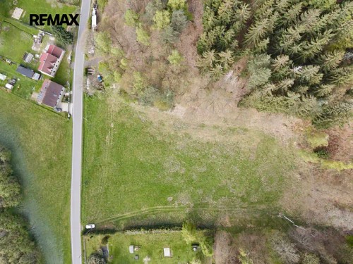 Prodej stavebního pozemku 3700 m²