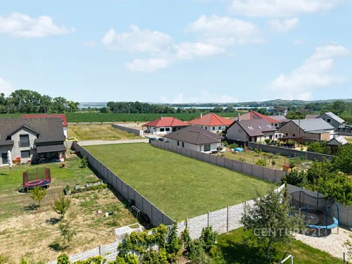Prodej stavebního pozemku 1034 m²