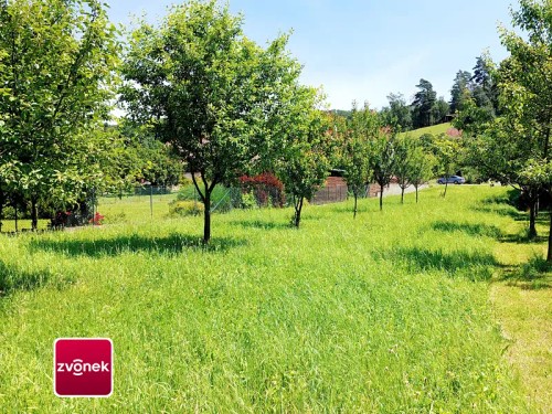 Prodej stavebního pozemku 1833 m²