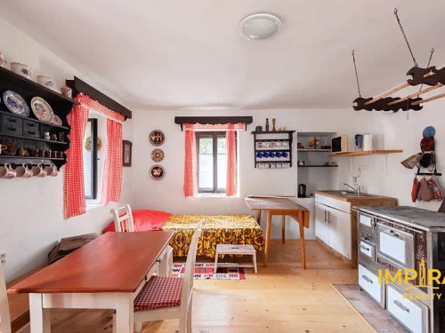 Prodej domu 300 m², pozemek 2937 m²