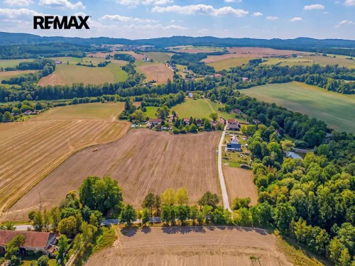 Prodej stavebního pozemku 4011 m²