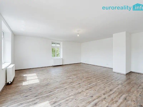Prodej domu 420 m², pozemek 633 m²