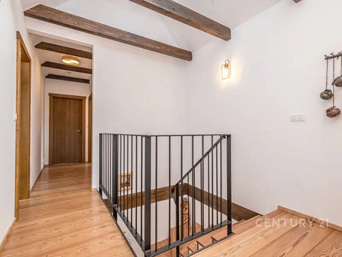 Prodej domu 293 m², pozemek 1605 m²