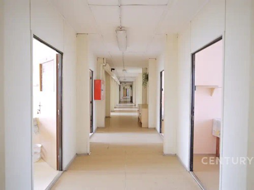 Prodej domu 1048 m², pozemek 2692 m²