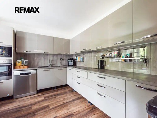 Prodej domu 208 m², pozemek 592 m²