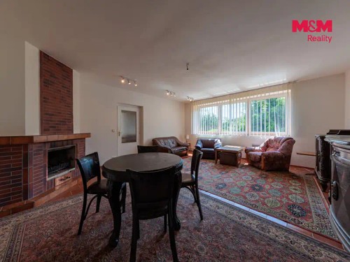 Prodej domu 250 m², pozemek 976 m²