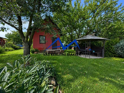 Prodej chaty 438 m², pozemek 438 m²
