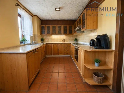 Prodej domu 440 m², pozemek 2313 m²