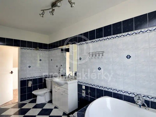 Prodej domu 270 m², pozemek 1909 m²