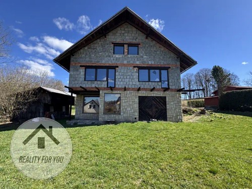 Prodej domu 270 m², pozemek 1011 m²