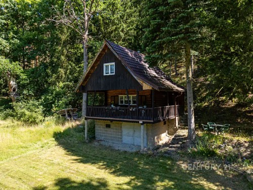 Prodej chaty 110 m², pozemek 446 m²