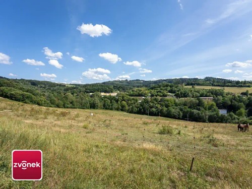 Prodej stavebního pozemku 1055 m²