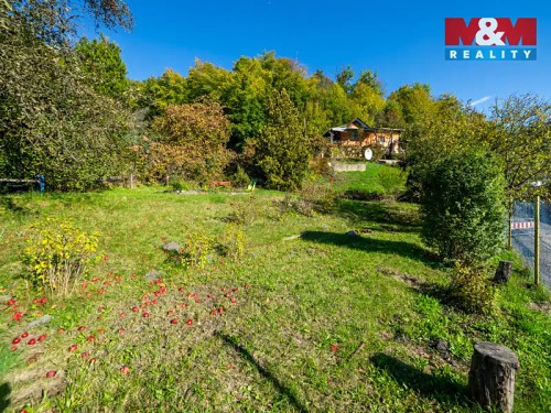 Prodej stavebního pozemku 890 m²