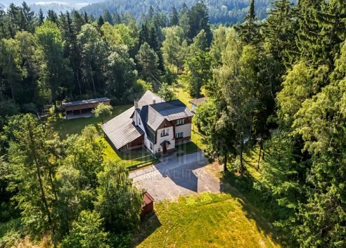 Prodej domu 223 m², pozemek 2579 m²