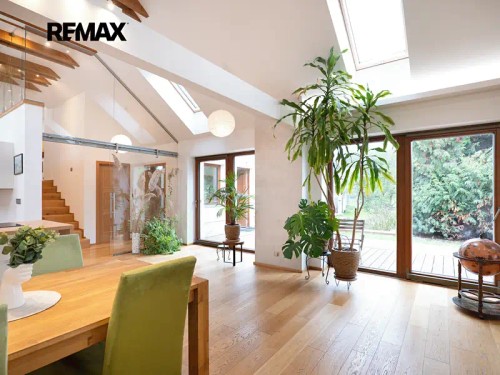 Prodej domu 220 m², pozemek 1004 m²