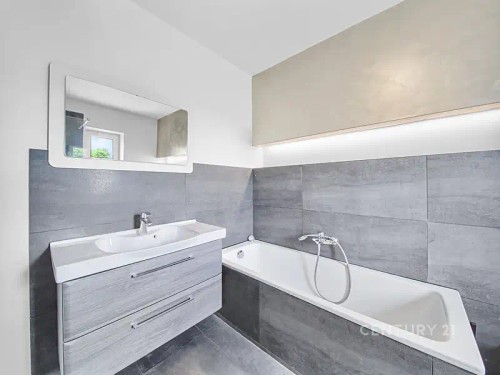 Prodej domu 218 m², pozemek 698 m²