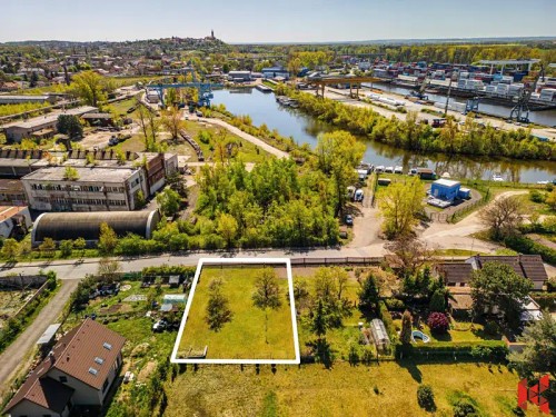 Prodej stavebního pozemku 606 m²