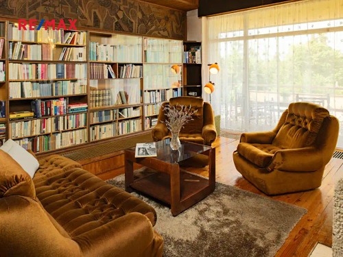 Prodej domu 260 m², pozemek 2300 m²