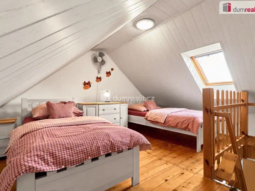 Prodej vily 570 m², pozemek 1109 m²