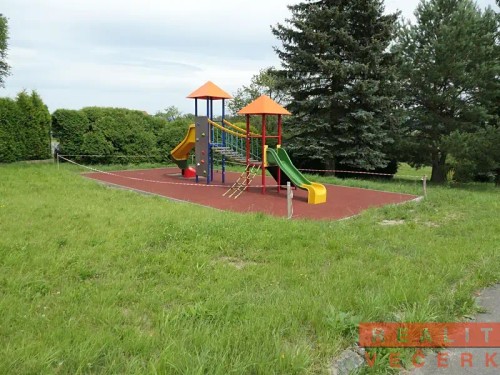 Prodej stavebního pozemku 1000 m²