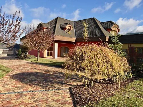 Prodej domu 295 m², pozemek 2077 m²