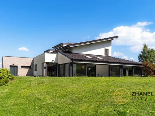 Prodej domu 351 m², pozemek 1603 m²