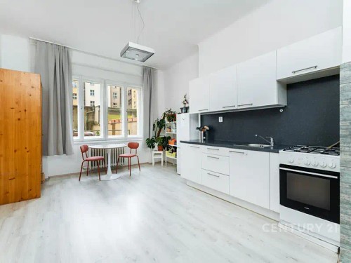 Prodej bytu 2+kk 43 m²