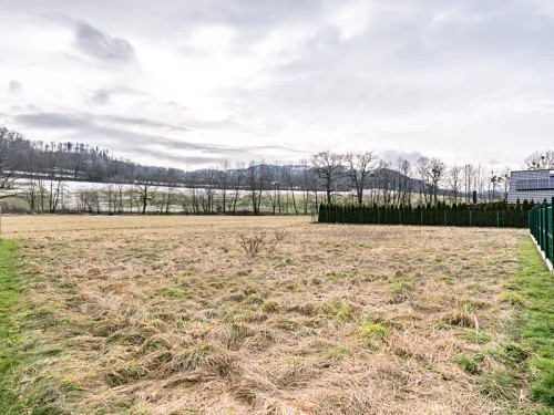 Prodej stavebního pozemku 1069 m²