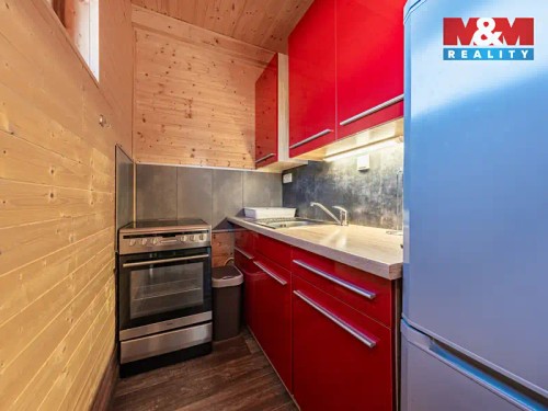 Prodej chaty 90 m², pozemek 57 m²