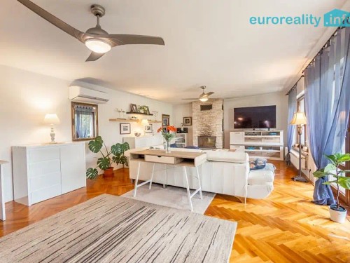 Prodej domu 196 m², pozemek 2259 m²