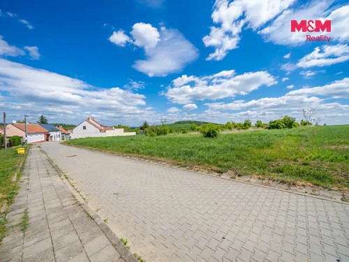 Prodej stavebního pozemku 1172 m²