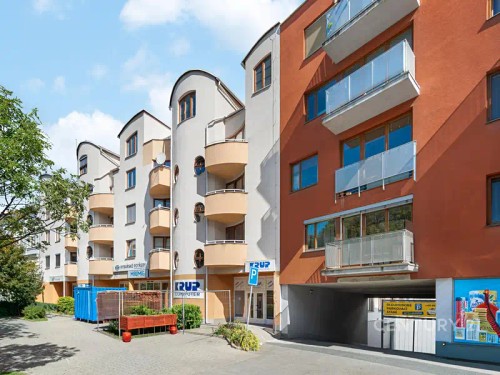Prodej bytu 2+kk 68 m²